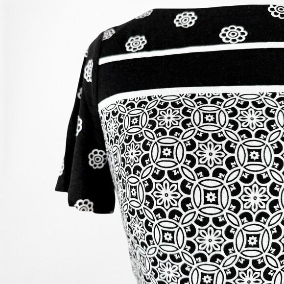 Vintage Y2K Loft Black White Printed Short Sleeve Knit Knee Length Dress Size M - Picture 6 of 6